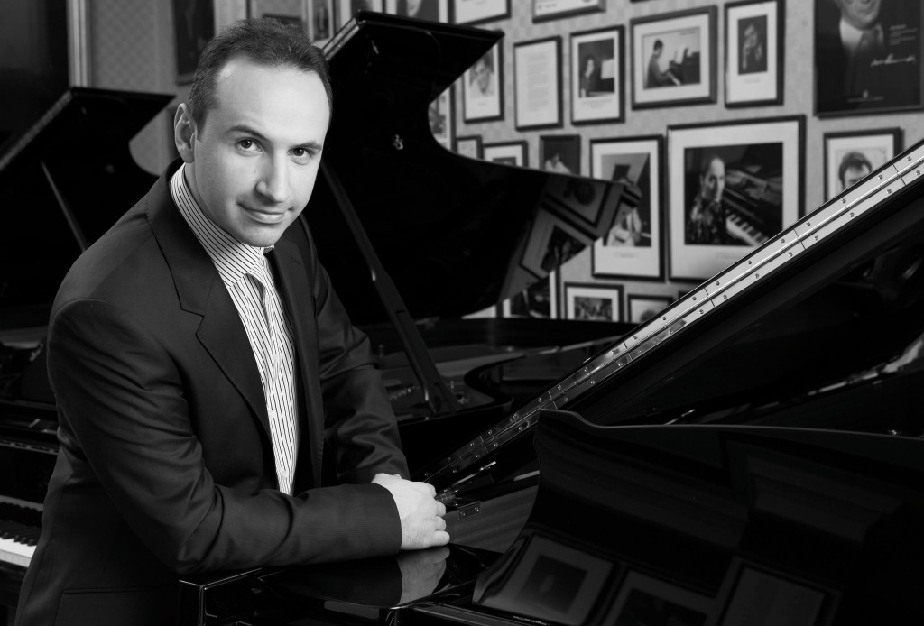 Simon Trpceski, pianista. Foto: http://www.citygonow.com (no figura autor)