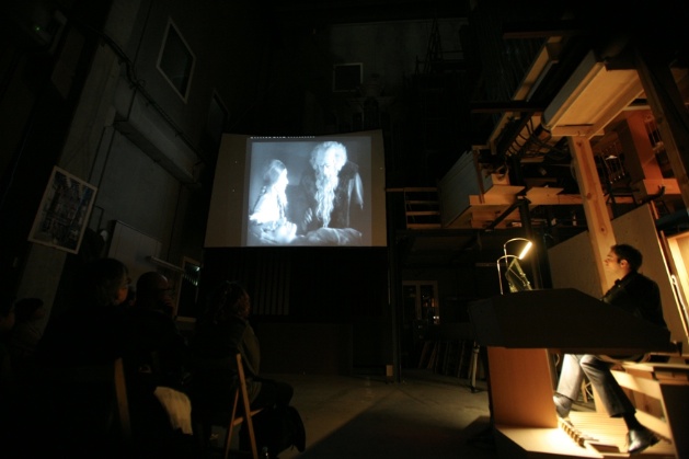 Juan de la Rubia improvisando sobre "Faust"de F.W. Murnau en la presentación del nuevo órgano Grenzing para Radio France.