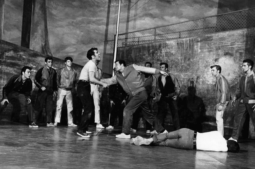 "West Side Story" en la escena de Broadway. 1957. 